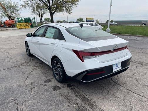 2025 Hyundai ELANTRA HEV Limited