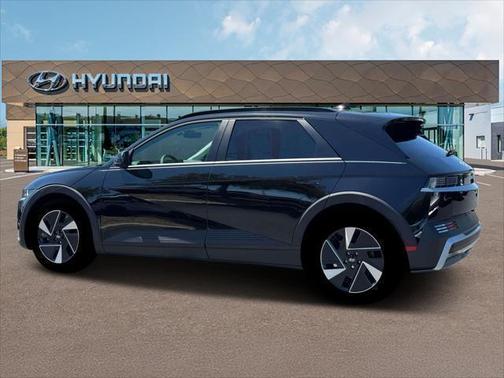 2025 Hyundai IONIQ 5 SEL