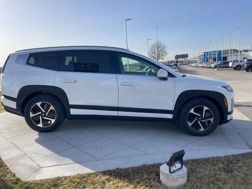 Snow White Pearl 2026 Hyundai IONIQ 9 SE