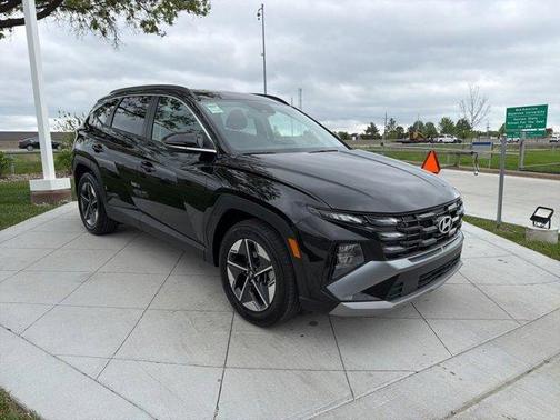 Phantom Black 2025 Hyundai TUCSON SEL Convenience