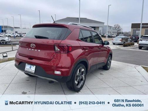 2024 Hyundai VENUE Limited