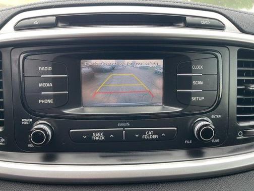 2018 Kia Sorento LX