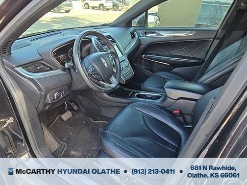 Tuxedo Black Metallic 2015 Lincoln MKC Base