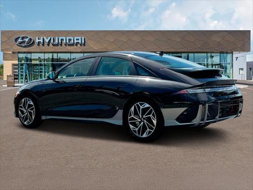 2025 Hyundai IONIQ 6 SEL
