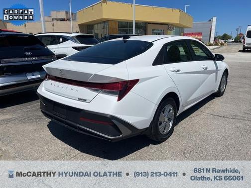 2024 Hyundai ELANTRA SE