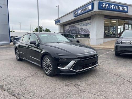 2025 Hyundai SONATA Hybrid Limited