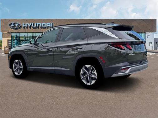Green 2026 Hyundai TUCSON SEL