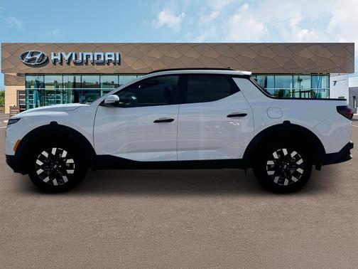 2025 Hyundai SANTA CRUZ SEL Activity