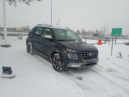 2024 Hyundai VENUE Limited