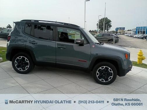 2016 Jeep Renegade Trailhawk