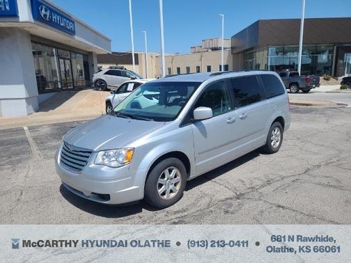 2010 Chrysler Town & Country Touring