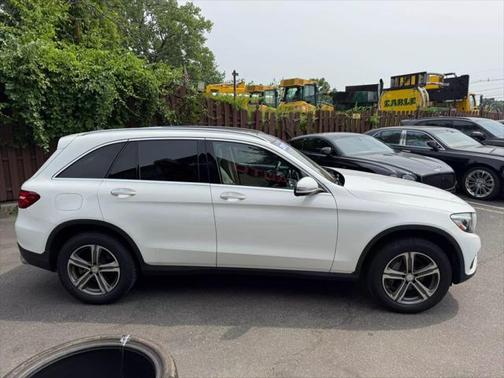 2017 Mercedes-Benz GLC 300 4MATIC