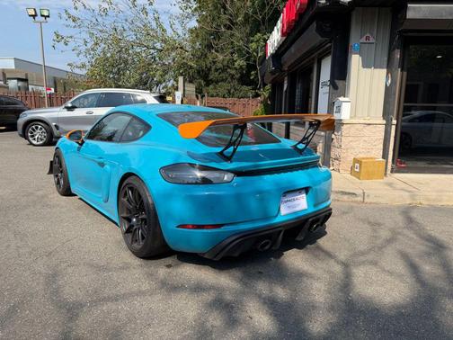 2021 Porsche 718 Cayman GT4