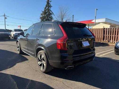 2020 Volvo XC90 T6 R-Design