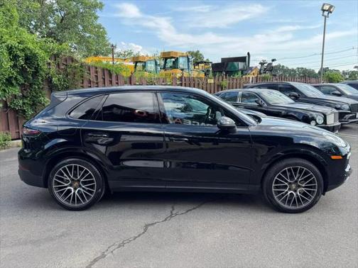 2019 Porsche Cayenne Base