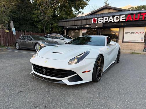 2014 Ferrari F12berlinetta Base
