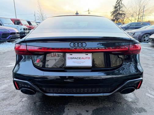 2022 Audi RS 7 4.0T