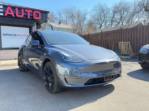 2024 Tesla Model Y Long Range Dual Motor All-Wheel Drive