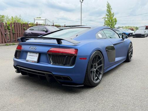 Ara Blue Crystal Effect 2017 Audi R8 5.2 V10 plus