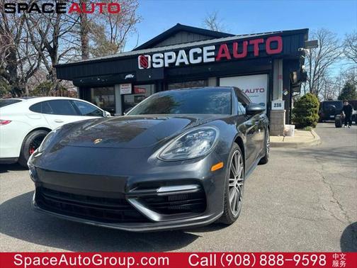 2017 Porsche Panamera Turbo
