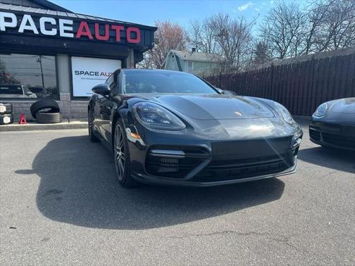 2017 Porsche Panamera Turbo