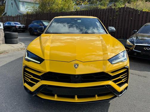 2019 Lamborghini Urus Sport Utility 4D