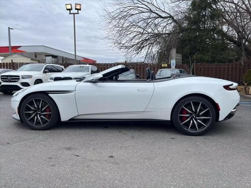 2020 Aston Martin DB11 Volante