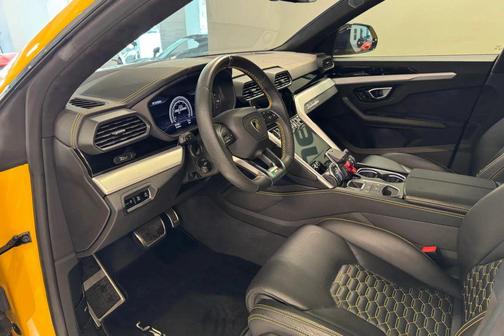 2020 Lamborghini Urus Sport Utility 4D