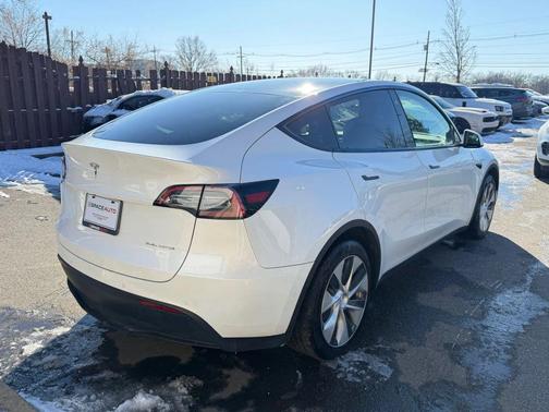 2021 Tesla Model Y Long Range Dual Motor All-Wheel Drive