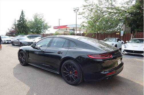 2018 Porsche Panamera Turbo