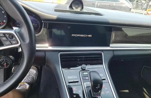 2018 Porsche Panamera Turbo