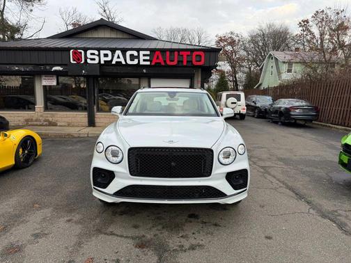 2021 Bentley Bentayga V8