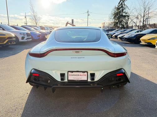 2019 Aston Martin Vantage Coupe 2D