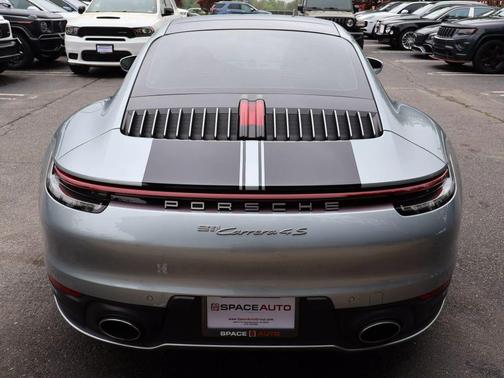 2020 Porsche 911 Carrera 4S