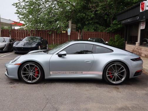 2020 Porsche 911 Carrera 4S