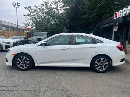 White 2018 Honda Civic EX
