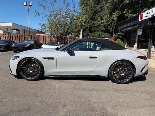 2022 Mercedes-Benz AMG SL 63 Base