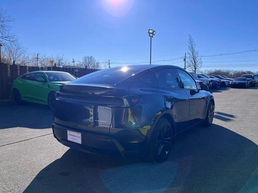 2026 Tesla Model Y Launch Series Long Range Sport Utility 4D