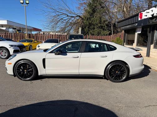 2018 Porsche Panamera 4S
