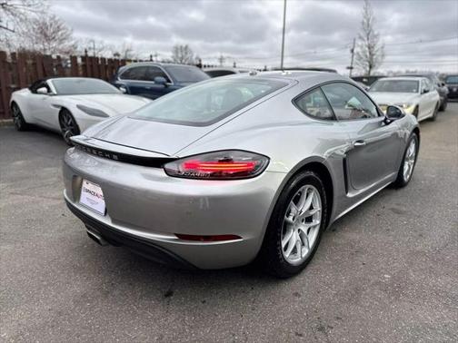 2024 Porsche 718 Cayman Style Edition