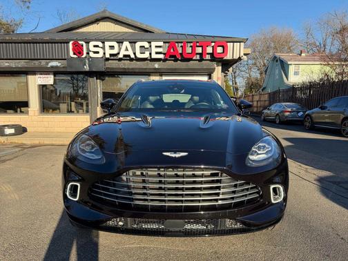 2021 Aston Martin DBX Sport Utility 4D