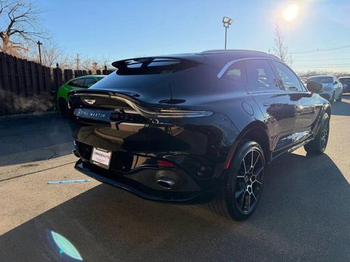 2021 Aston Martin DBX Sport Utility 4D
