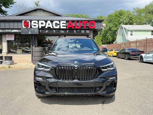 Black 2019 BMW X5 xDrive40i