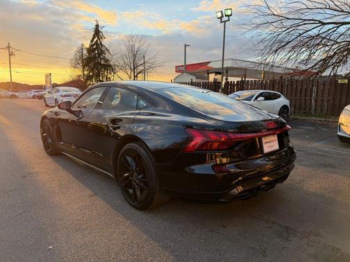 2023 Audi RS e-tron GT quattro