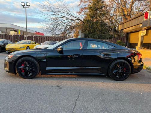 2023 Audi RS e-tron GT quattro