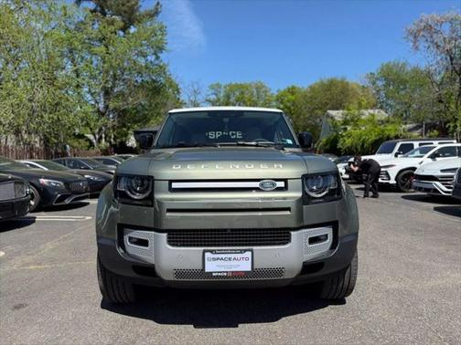 2024 Land Rover Defender 110 P400 S