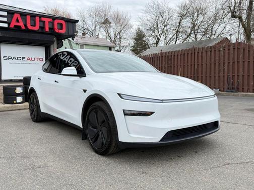 2026 Tesla Model Y Premium All-Wheel Drive