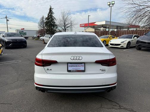 2017 Audi A4 Season of Audi ultra Premium