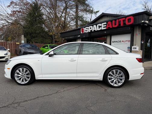 2017 Audi A4 Season of Audi ultra Premium