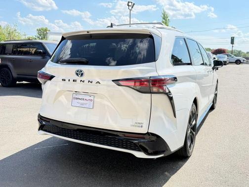 White 2021 Toyota Sienna XSE 7 Passenger